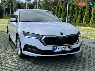 Авто Skoda Octavia 2023 № 7912371