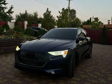 Авто Audi E-Tron 2021 № 7912422