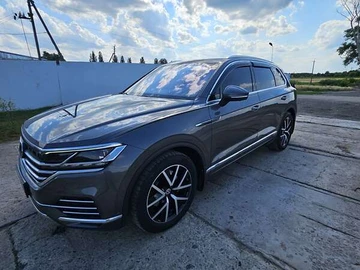 Авто Volkswagen Touareg 2022 № 7912435