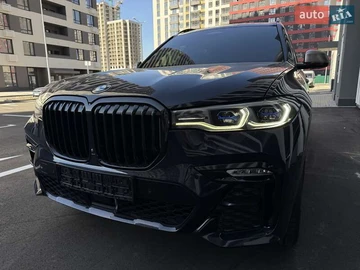 Авто BMW X7 2021 № 7912439
