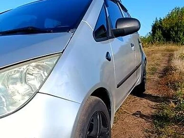 Авто Mitsubishi Colt 2005 № 7912502