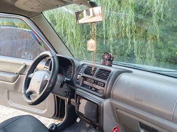 Авто Suzuki Jimny 2000 № 7912527