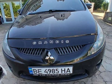 Авто Mitsubishi Grandis 2004 № 7912609