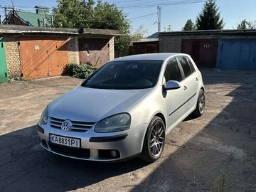 Авто Volkswagen Golf 2004 № 7912620