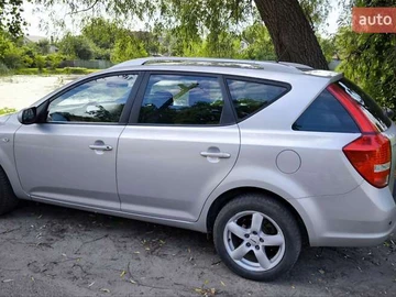 Авто KIA Ceed 2010 № 7912642