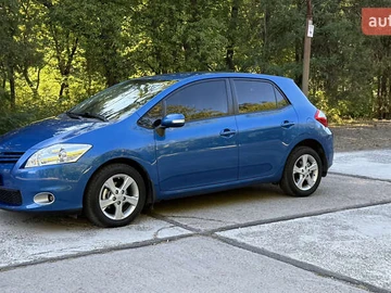 Авто Toyota Auris 2012 № 7912795