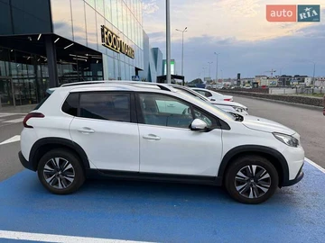 Авто Peugeot 2008 2018 № 7912850