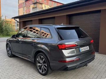 Авто Audi Q7 2020 № 7913134