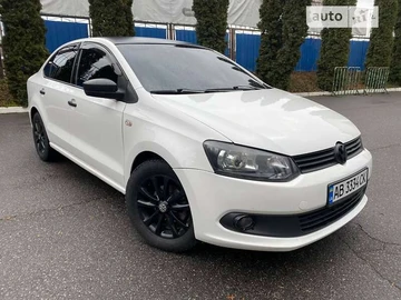 Авто Volkswagen Polo 2013 № 7913177