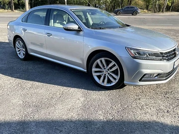 Авто Volkswagen Passat 2018 № 7913234