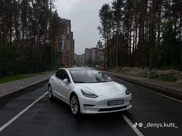 Авто Tesla Model 3 2019 № 7913239