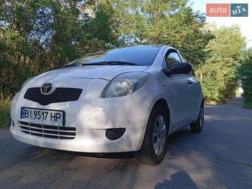 Авто Toyota Yaris 2007 № 7913322