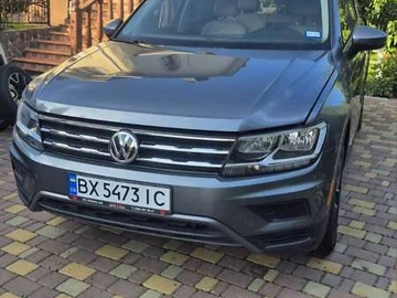 Авто Volkswagen Tiguan 2021 № 7913473