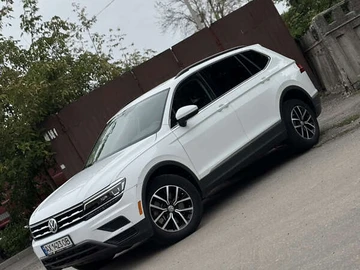 Авто Volkswagen Tiguan 2020 № 7913484