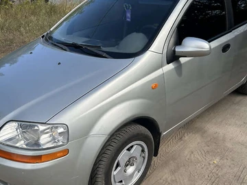 Авто Chevrolet Aveo 2005 № 7913858
