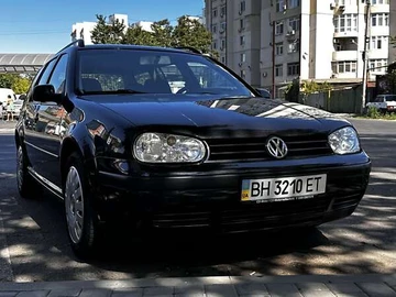 Авто Volkswagen Golf 2000 № 7913870