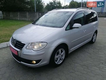Авто Volkswagen Touran 2007 № 7913999