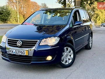 Авто Volkswagen Touran 2008 № 7914012