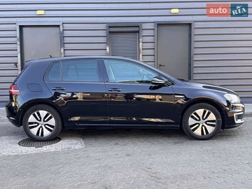 Авто Volkswagen E-Golf 2015 № 7914022