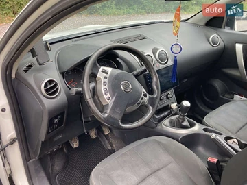 Авто Nissan Qashqai 2 2011 № 7914051