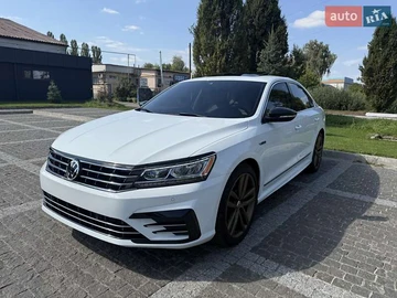 Авто Volkswagen Passat 2019 № 7914136