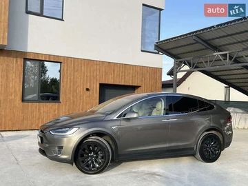 Авто Tesla Model X 2016 № 7914235
