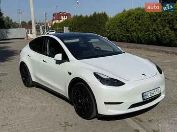 Авто Tesla Model Y 2024 № 7914252