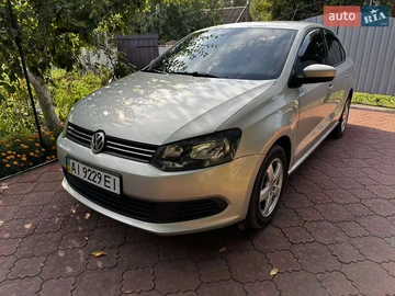 Авто Volkswagen Polo 2011 № 7914393