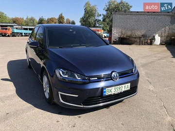 Авто Volkswagen E-Golf 2015 № 7914476