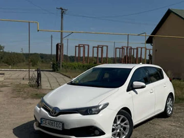 Авто Toyota Auris 2016 № 7914544