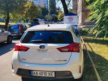 Авто Toyota Auris 2015 № 7914573