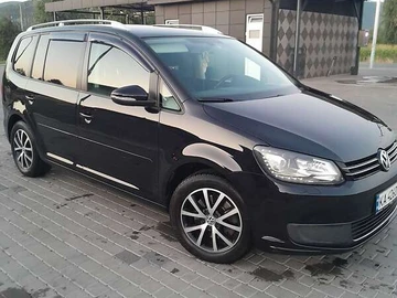 Авто Volkswagen Touran 2013 № 7914575