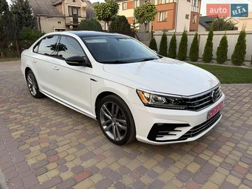 Авто Volkswagen Passat 2018 № 7914637