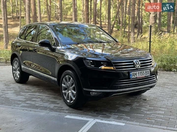 Авто Volkswagen Touareg 2015 № 7914721
