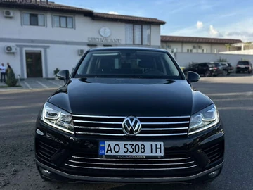 Авто Volkswagen Touareg 2017 № 7914775