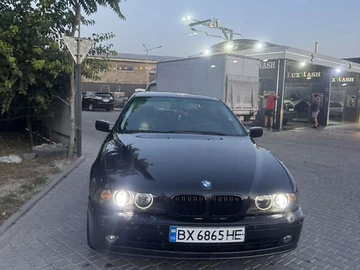 Авто BMW 5 Series 2002 № 7914939