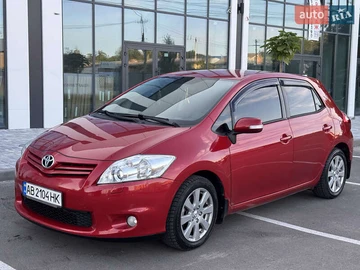 Авто Toyota Auris 2010 № 7915051