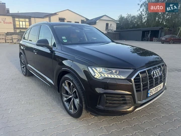 Авто Audi Q7 2023 № 7915441