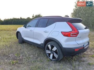 Авто Volvo Xc40 2022 № 7915508