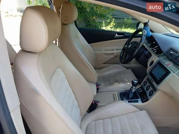 Авто Volkswagen Passat 2006 № 7915544