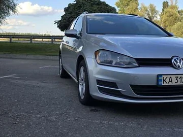 Авто Volkswagen E-Golf 2015 № 7915588