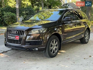 Авто Audi Q7 2010 № 7915597