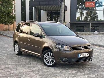 Авто Volkswagen Touran 2010 № 7915978