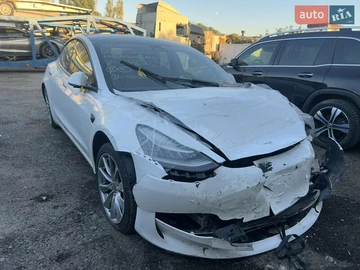 Авто Tesla Model 3 2022 № 7916107