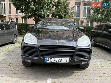 Авто Porsche Cayenne 2006 № 7916134
