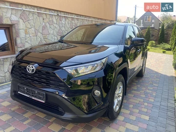 Авто Toyota Rav4 2021 № 7916205