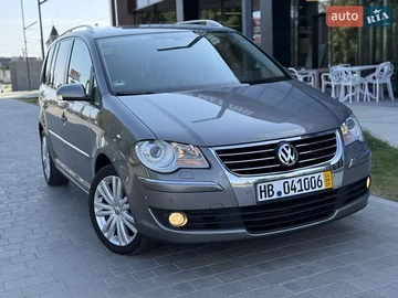 Авто Volkswagen Touran 2008 № 7916309