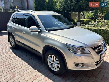 Авто Volkswagen Tiguan 2010 № 7916519