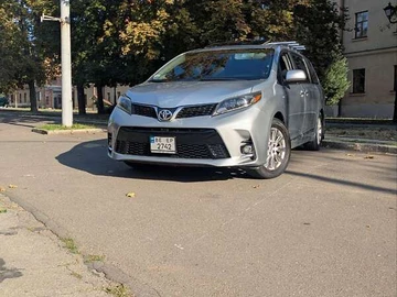 Авто Toyota Sienna 2016 № 7916625