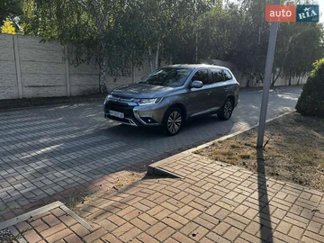 Авто Mitsubishi Outlander 2022 № 7916666